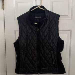 Marmot Women's black Quilted Vest